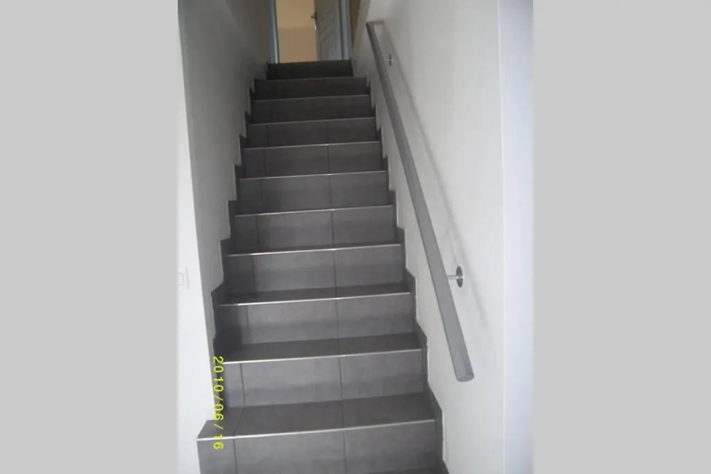 Maison A 2 Pas De La Roche - Bernard Nivillac 0*,  France