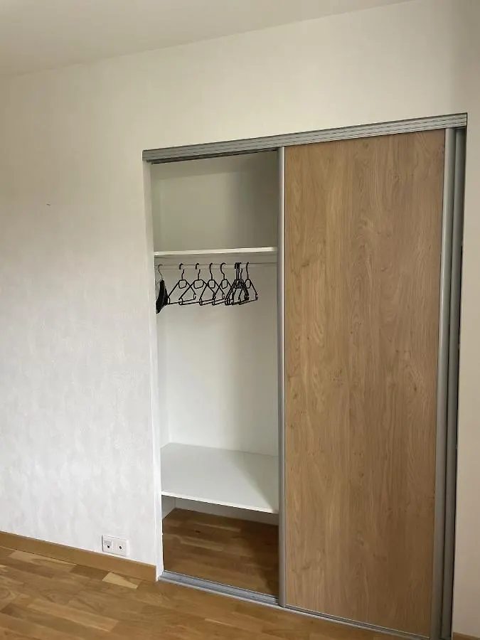 Maison A 2 Pas De La Roche - Bernard Nivillac France